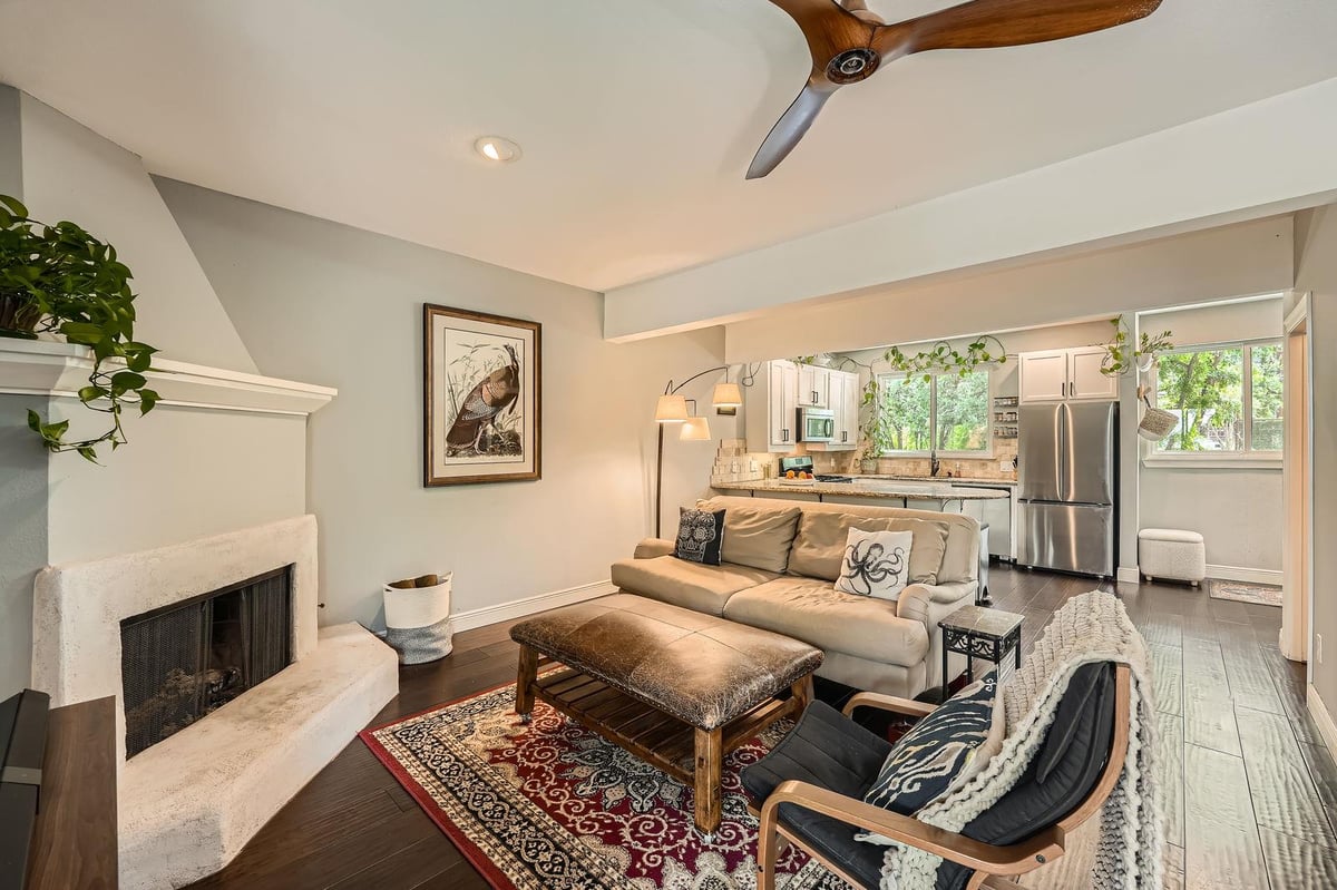 View 606 W Lynn ST Unit #16 in West End Condo Amd 606 W Lynn ST Unit #16 - property photo 1 - Luxury home in West End Condo Amd, Austin, TX