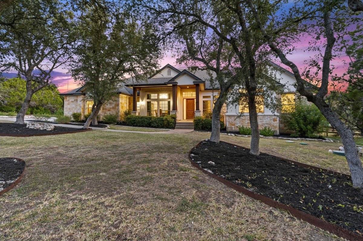 607 Saddlehorn DR - property photo 1 - Luxury home in Saddletree Ranch Sec 3, Dripping Springs, TX