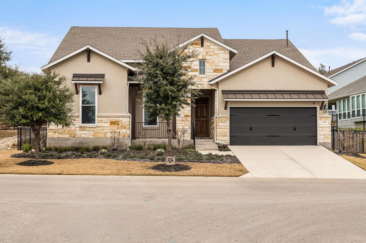 View 608 Affazia Ln Unit #13 in Rancho Sienna 608 Affazia Ln Unit #13 - property photo 1 - Luxury home in Rancho Sienna, Georgetown, TX