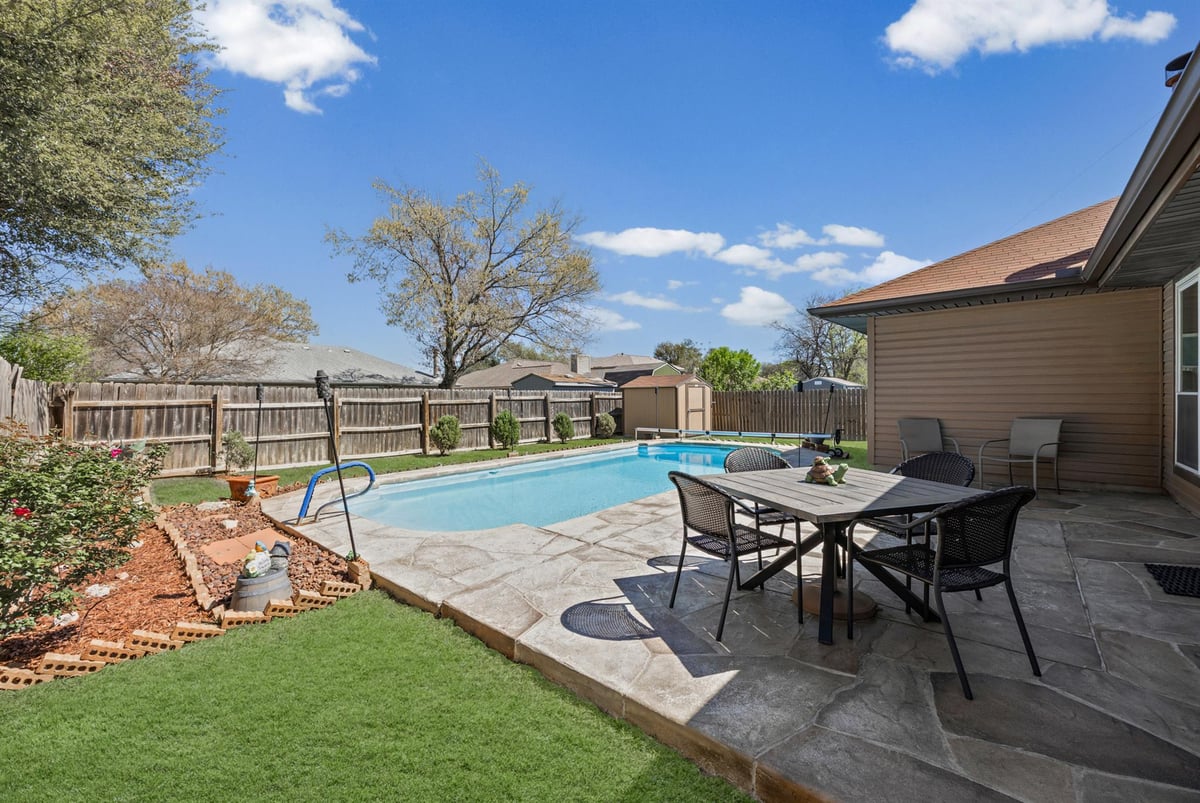 View 608 Battlecreek Ln in North Creek Sec 01 608 Battlecreek Ln - front exterior - Luxury home in North Creek Sec 01, Leander, TX