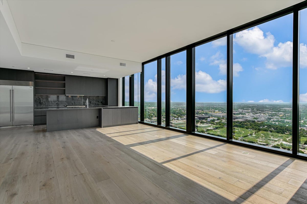 Kitchen at 610 Davis St Unit #3801 - 5 bed 5 bath home