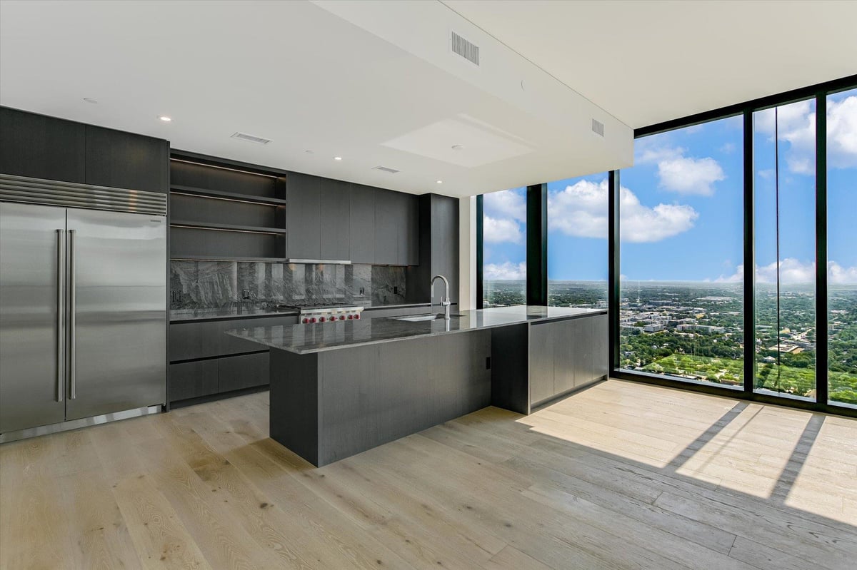 Primary bedroom at 610 Davis St Unit #3801 - 5 bed 5 bath home