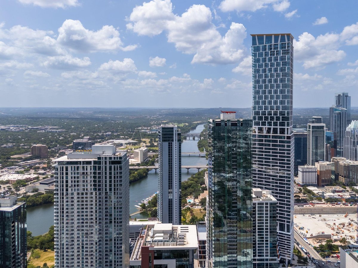 View 610 Davis ST Unit #3009 in The Modern Austin Residences 610 Davis ST Unit #3009 - property photo 1 - Luxury home in The Modern Austin Residences, Austin, TX
