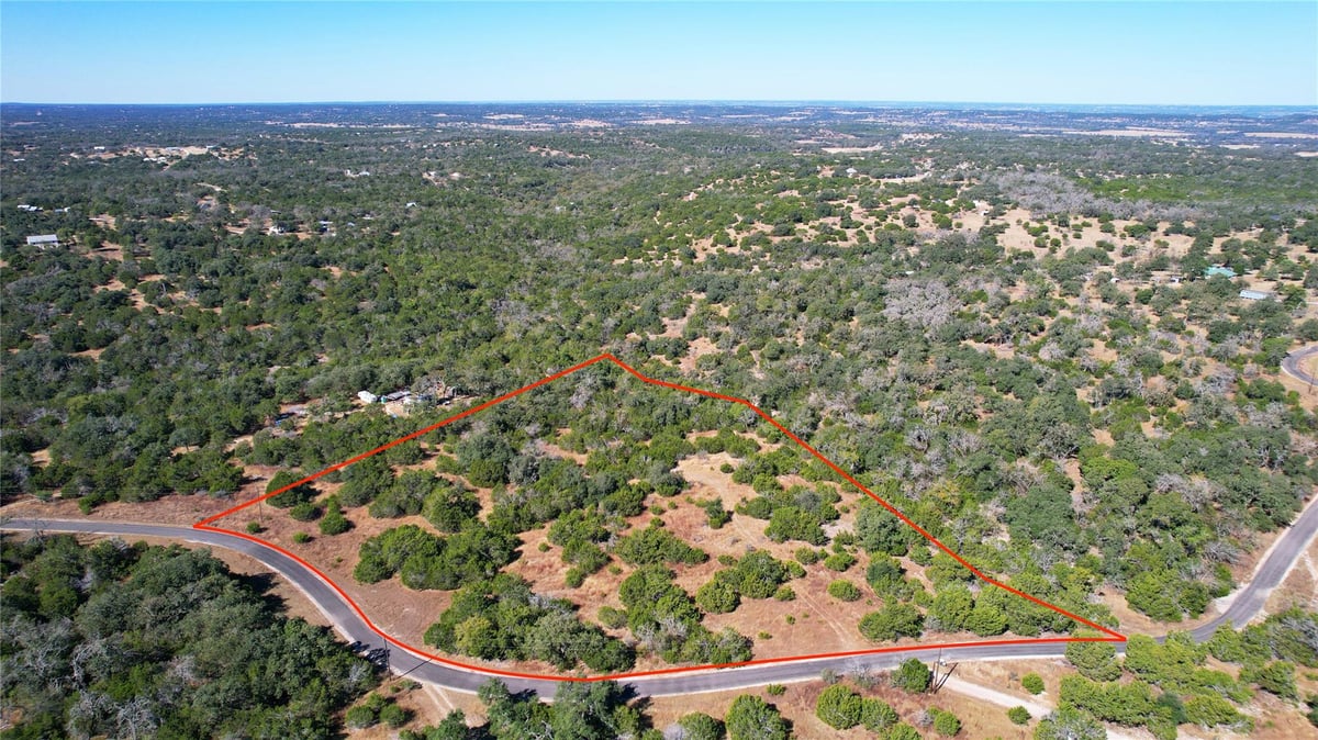 View 610 Deer Rd in Alamo Spgs 610 Deer Rd - front exterior - Luxury lot in Alamo Spgs, Fredericksburg, TX