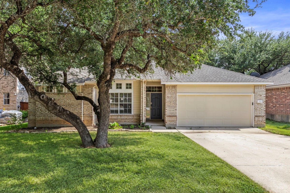 View 610 Palo Alto LN in Emerald Oaks 610 Palo Alto LN - property photo 1 - Luxury home in Emerald Oaks, Cedar Park, TX