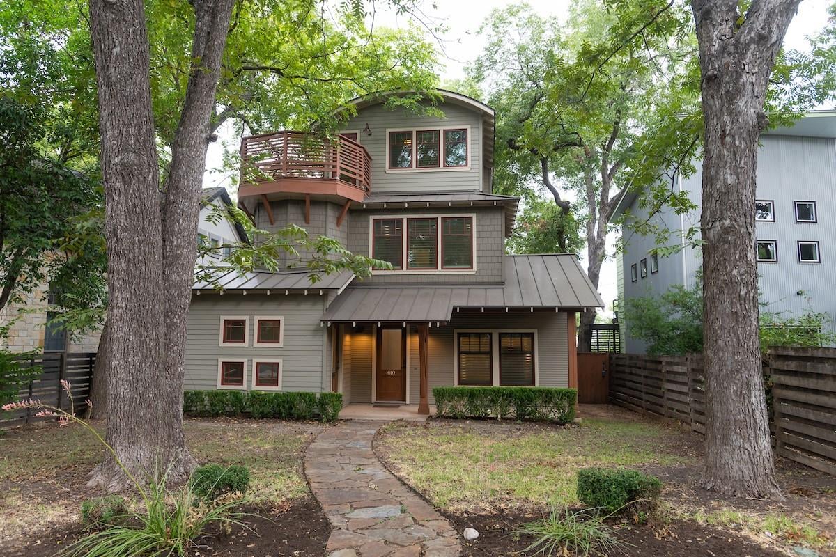 View 610 W Live Oak ST in Bouldin South Ext 610 W Live Oak ST - property photo 1 - Luxury home in Bouldin South Ext, Austin, TX