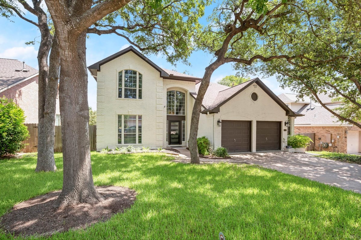 View 6106 Mesa Grande Dr in Village At Western Oaks 6106 Mesa Grande Dr - front exterior - Luxury home in Village At Western Oaks, Austin, TX