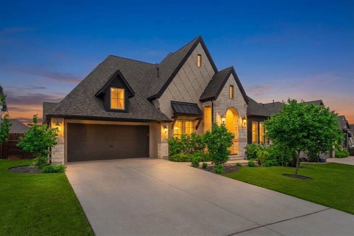 View 6108 Antelope Well LN in Sweetwater 6108 Antelope Well LN - front exterior - Luxury home in Sweetwater, Austin, TX
