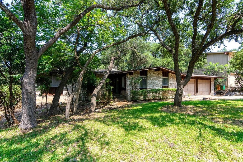 View 6108 Mountainclimb Dr in Northwest Hills Sec 04 6108 Mountainclimb Dr - front exterior - Luxury home in Northwest Hills Sec 04, Austin, TX