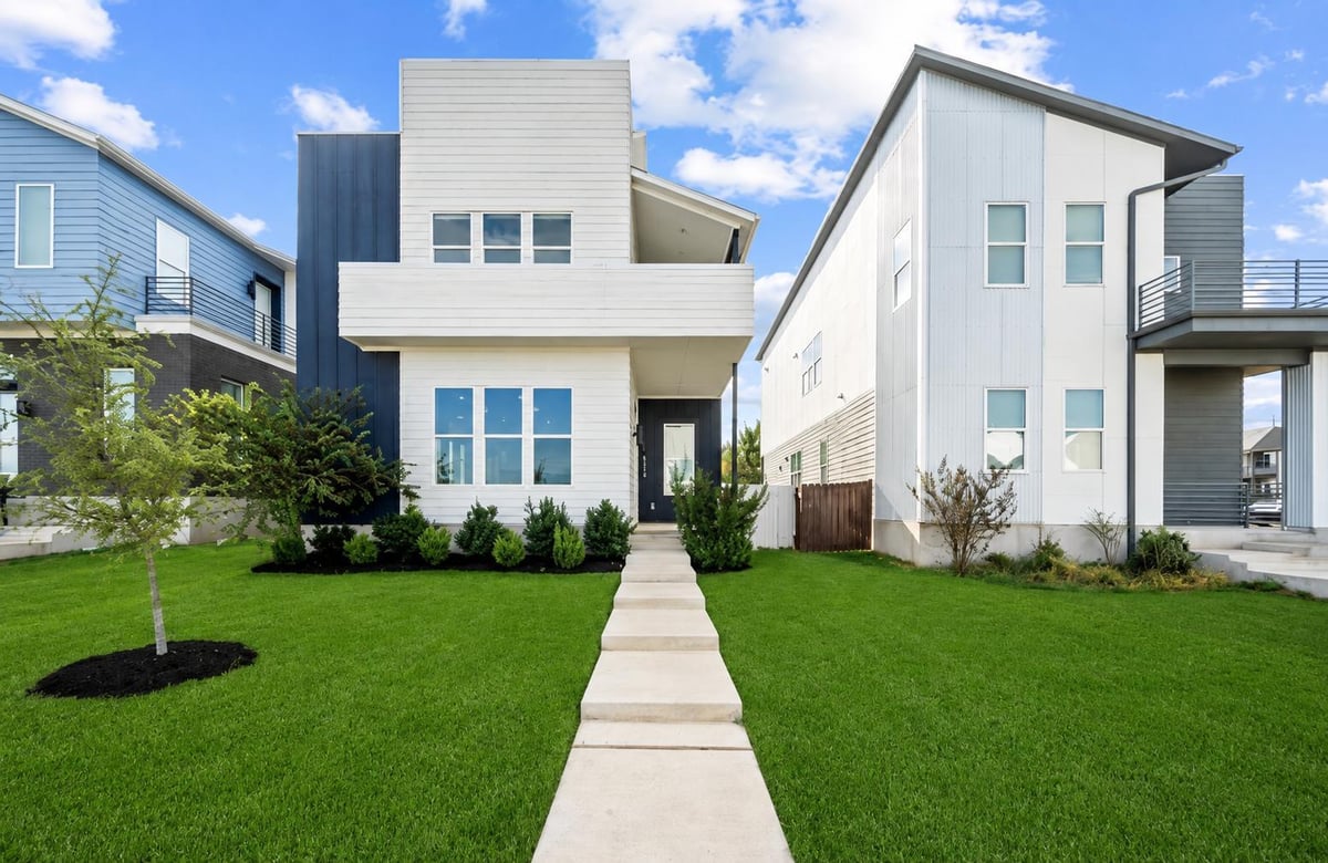 View 6109 Sendero Hills PKWY in Meadows At Trinity Crossing Ph 6109 Sendero Hills PKWY - property photo 1 - Luxury home in Meadows At Trinity Crossing Ph, Austin, TX