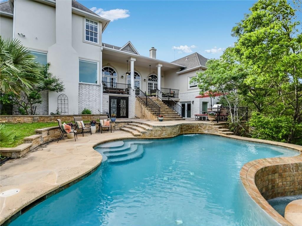 View 611 Crystal Creek DR in Patterson Place On Crystal Cre 611 Crystal Creek DR - property photo 1 - Luxury home in Patterson Place On Crystal Cre, Austin, TX