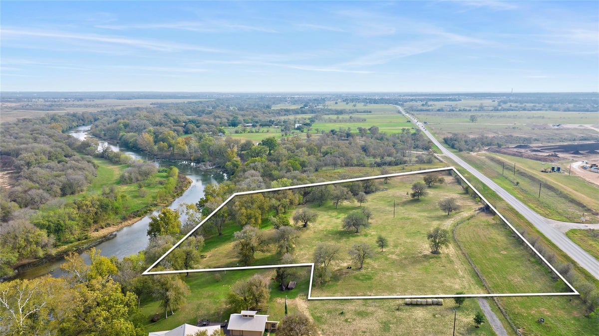 View 611 FM 969 in Tarcoola Ranch 611 FM 969 - property photo 1 - Luxury lot in Tarcoola Ranch, Bastrop, TX