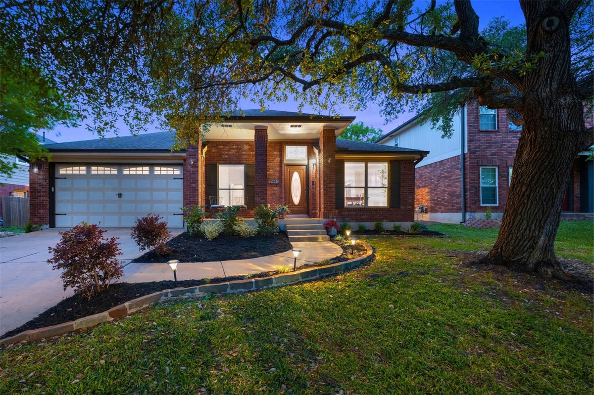 View 6115 Back Bay Ln in Circle C Ranch Ph B Sec 03 6115 Back Bay Ln - front exterior - Luxury home in Circle C Ranch Ph B Sec 03, Austin, TX