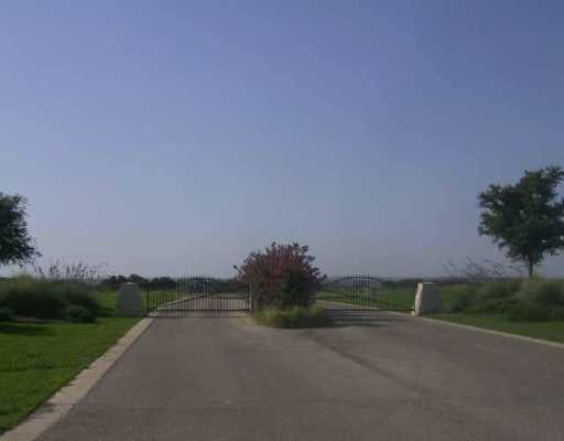 612 Heritage CV - property photo 1 - Luxury lot in Hutto, TX