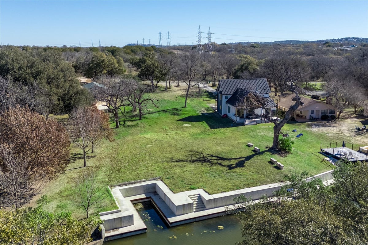 View 612 Pecan Creek in Oak Ridge Estates 612 Pecan Creek - front exterior - Luxury lot in Oak Ridge Estates, Horseshoe Bay, TX