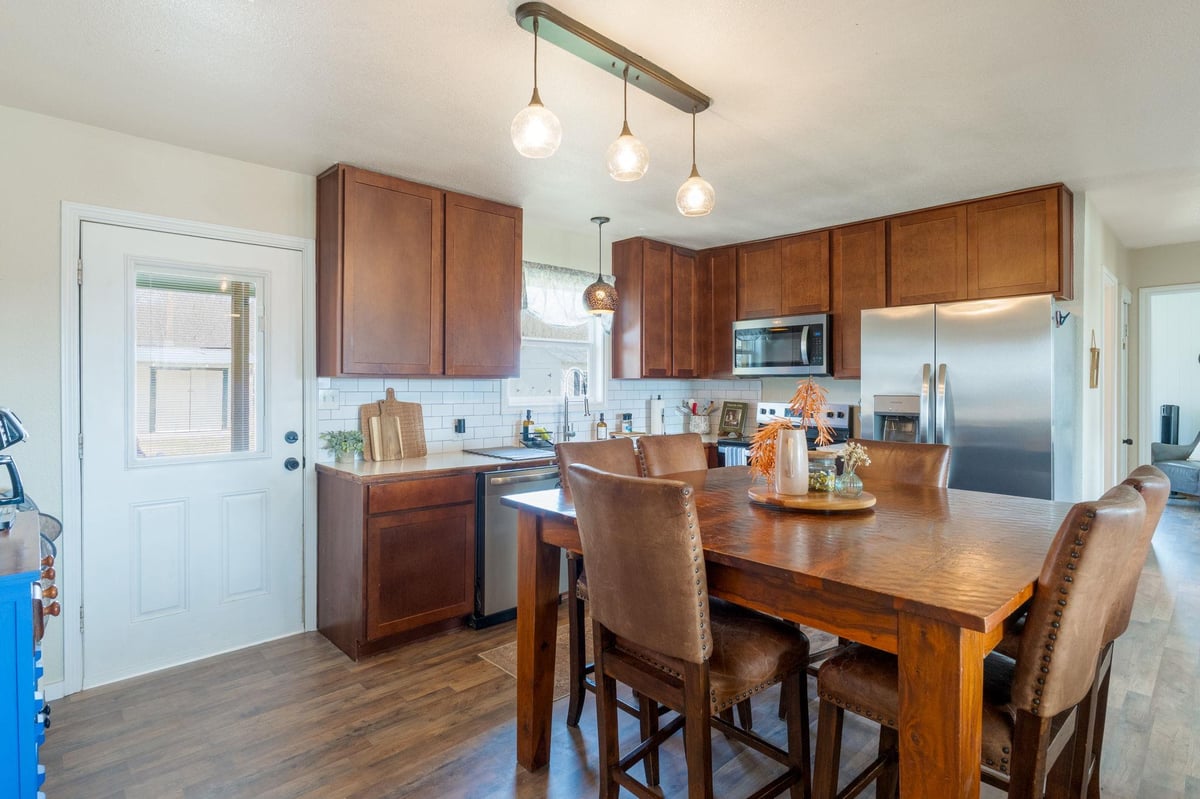 Primary bedroom at 6129 Fm 2313 Hwy - 5 bed 3 bath home