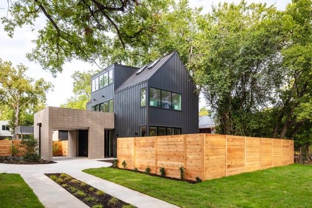 View 613 W Mary St Unit #A in Bouldin 613 W Mary St Unit #A - property photo 1 - Luxury home in Bouldin, Austin, TX