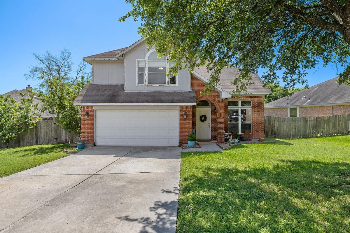 View 615 Runners RDG in Club At Wells Point Ph A Sec 615 Runners RDG - front exterior - Luxury home in Club At Wells Point Ph A Sec, Pflugerville, TX