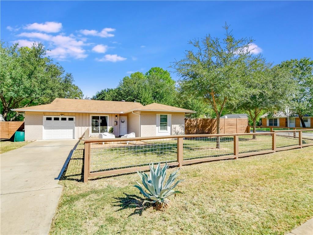 View 616 Long Bow LN in Sherwood Oaks Sec 03 616 Long Bow LN - front exterior - Luxury home in Sherwood Oaks Sec 03, Austin, TX