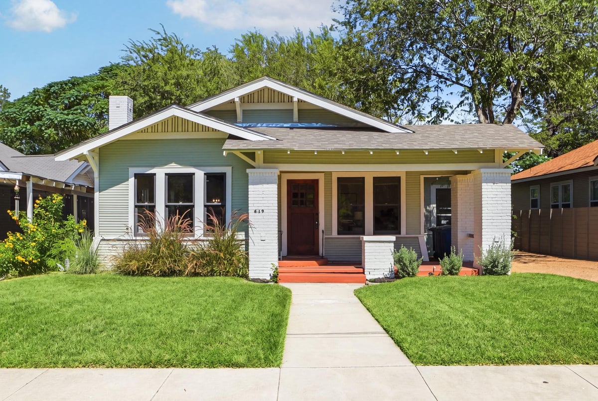 View 619 W Kings Highway in San Antonio 619 W Kings Highway, photo 1 of 25, San Antonio, San Antonio, TX