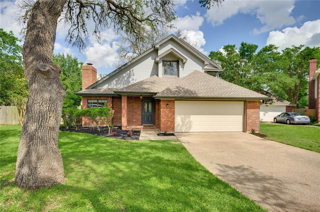 View 6202 Mifflin Kenedy Ct in Legend Oaks Ph A Sec 02 6202 Mifflin Kenedy Ct - front exterior - Luxury home in Legend Oaks Ph A Sec 02, Austin, TX