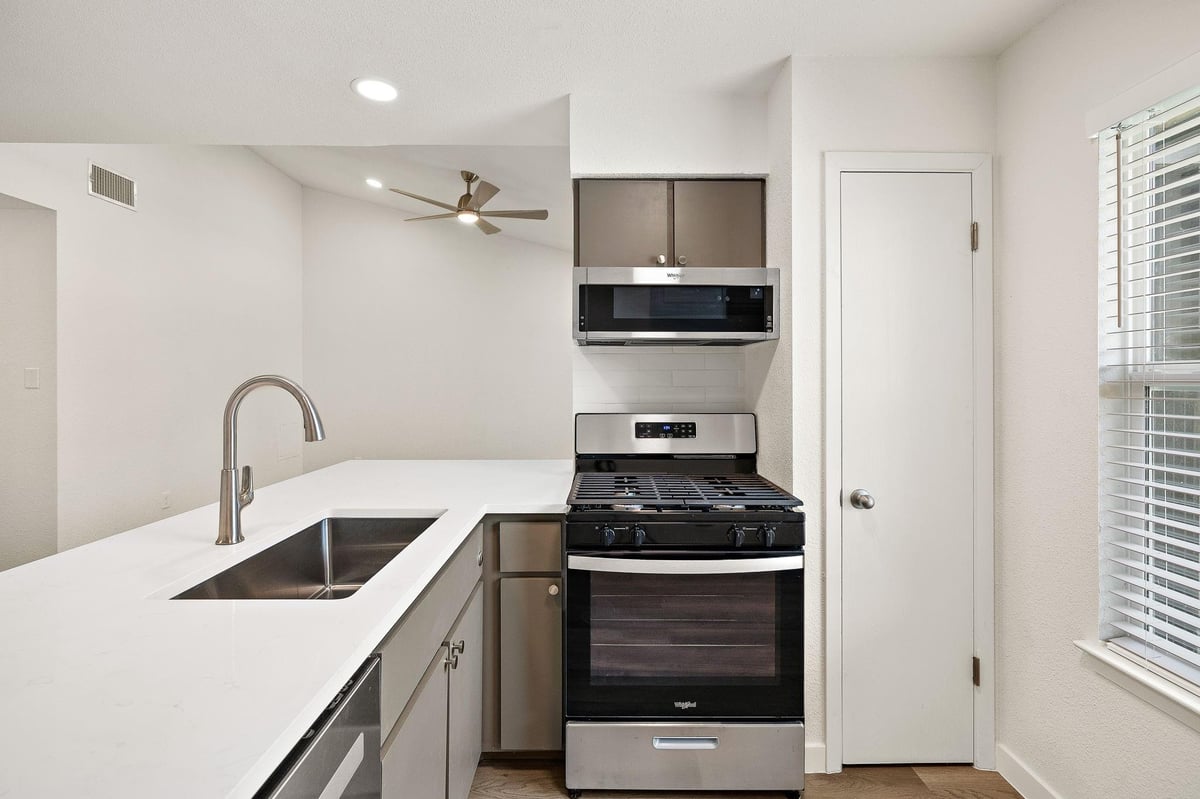 Living area at 6203 Berkett Cv Unit #A & B - Village Sec 07, Austin, TX