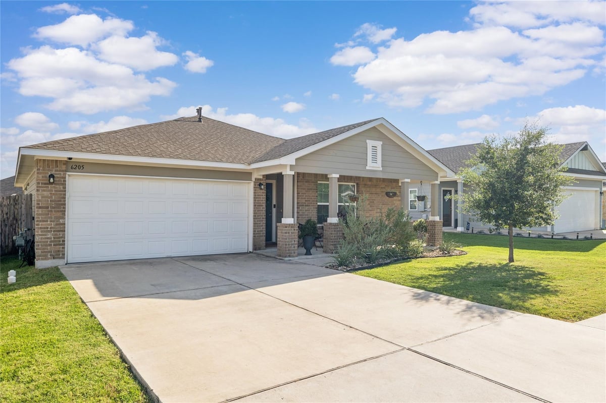 6205 Arbor Crest LN - property photo 1 - Luxury home in Vistas of Austin, Austin, TX