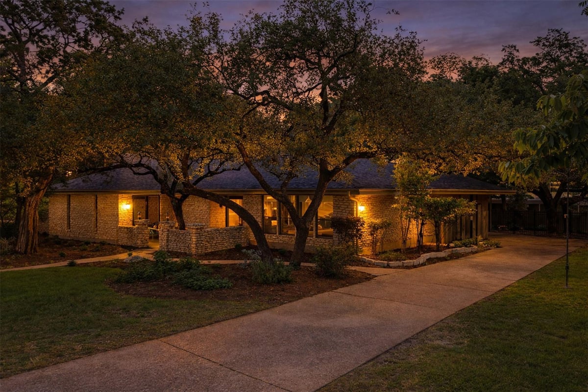 View 6207 Shadow Mountain Dr in Highland Hills Sec 10 6207 Shadow Mountain Dr - front exterior - Luxury home in Highland Hills Sec 10, Austin, TX