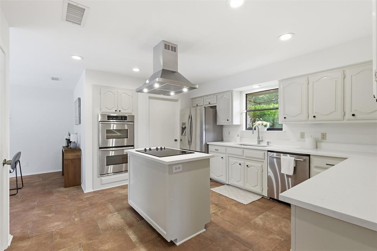 Kitchen at 6207 Shadow Mountain Dr - 3 bed 2 bath home