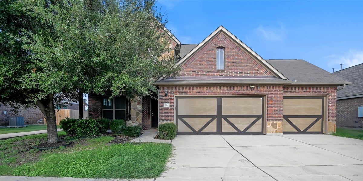 View 621 Hot Spring VLY in The Meadows At Buda Sec Three-B 621 Hot Spring VLY - property photo 1 - Luxury home in The Meadows At Buda Sec Three-B, Buda, TX