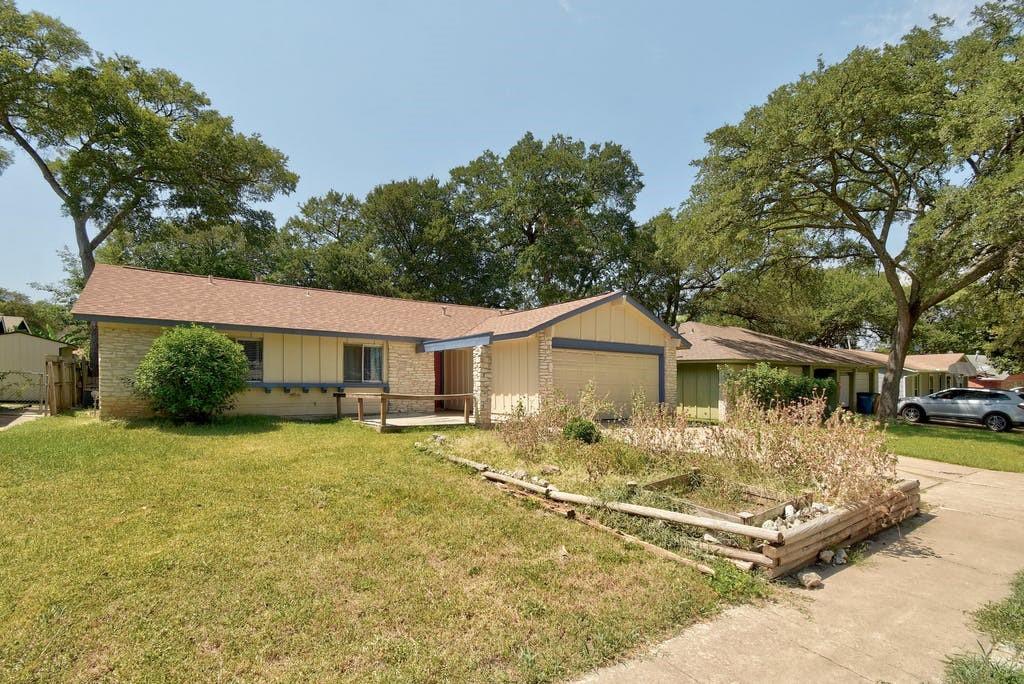 View 6214 Hillston Dr in Village Sec 03 6214 Hillston Dr - front exterior - Luxury home in Village Sec 03, Austin, TX