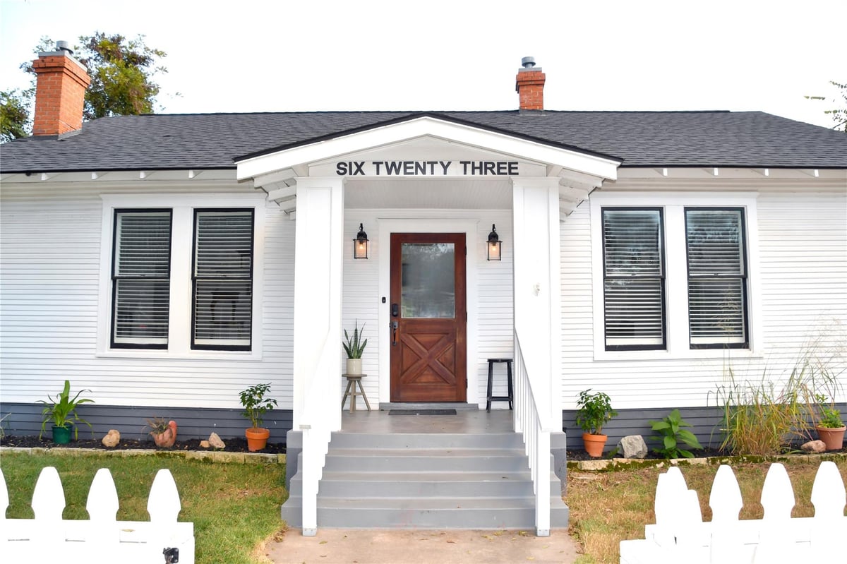 View 623 Walnut St in Columbus 623 Walnut St, photo 1, Columbus, Columbus, TX