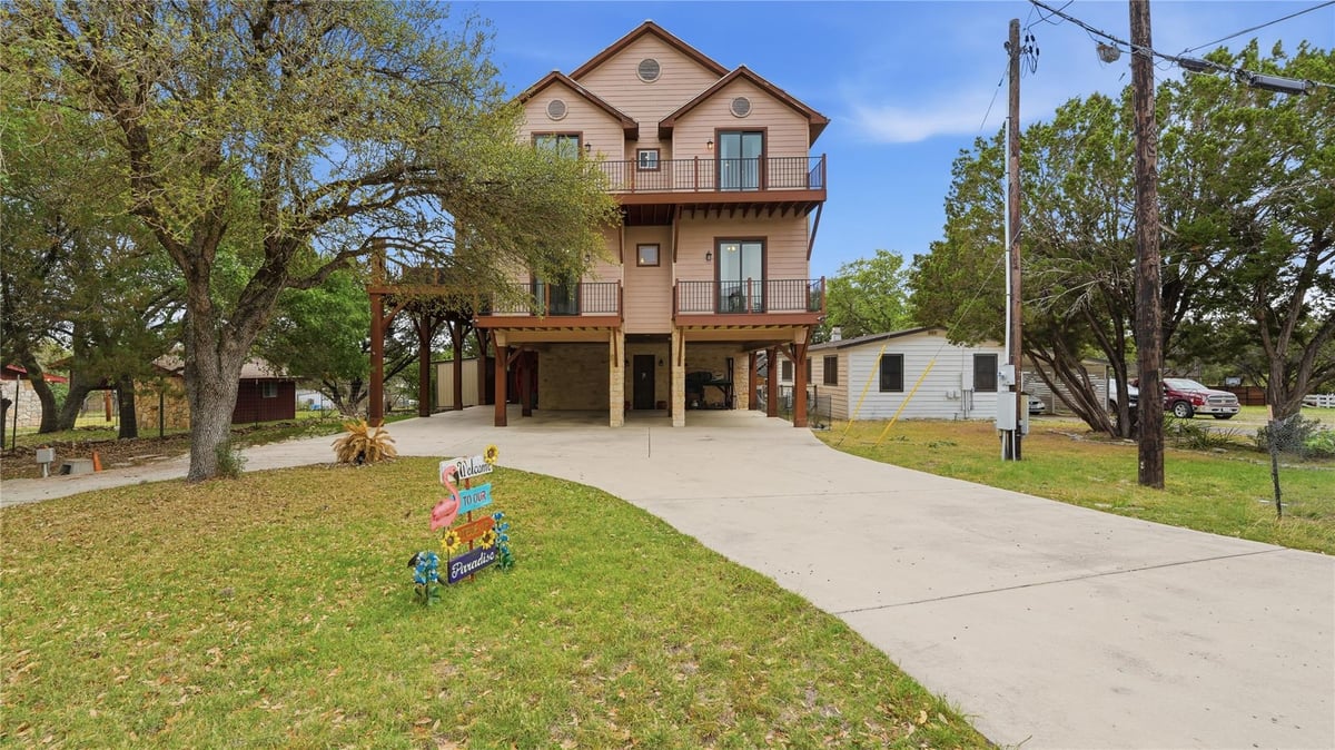 View 628 Country LN in Canyon Lake Hills 5 628 Country LN - property photo 1 - Luxury home in Canyon Lake Hills 5, Canyon Lake, TX