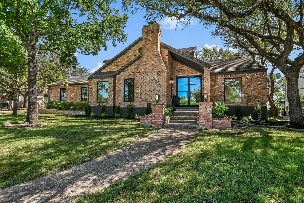 View 6304 Lost Horizon Dr in Great Hills Sec 09 6304 Lost Horizon Dr - front exterior - Luxury home in Great Hills Sec 09, Austin, TX