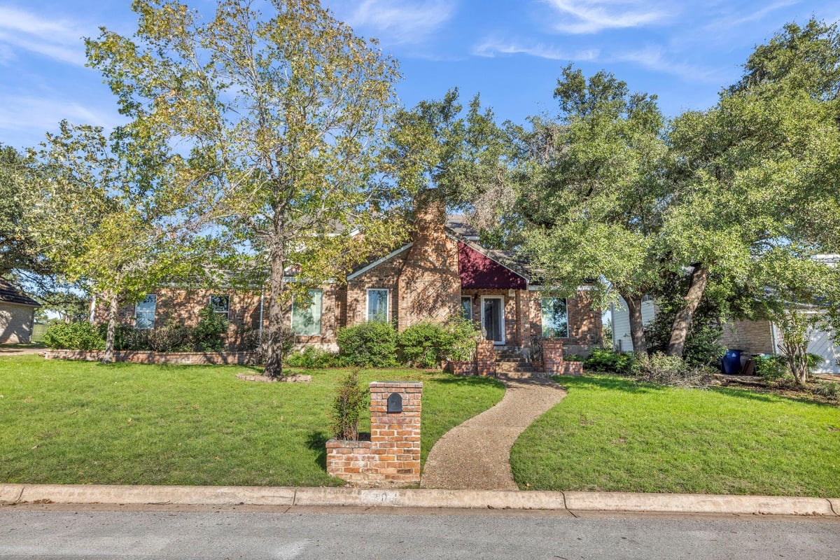 View 6304 Lost Horizon Dr in Great Hills Sec 09 6304 Lost Horizon Dr - front exterior - Luxury home in Great Hills Sec 09, Austin, TX