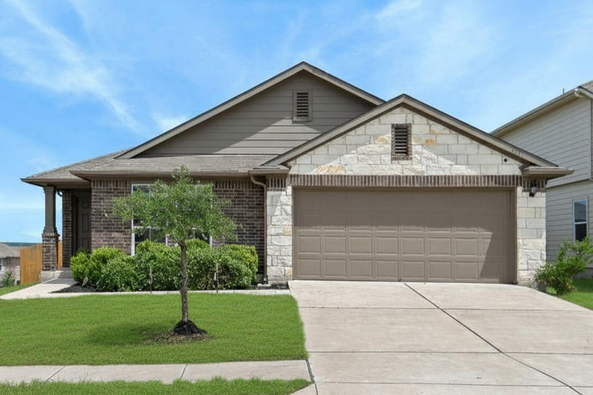 View 6317 Diamondleaf BND in Forest Bluff Sec 6 6317 Diamondleaf BND - property photo 1 - Luxury home in Forest Bluff Sec 6, Austin, TX