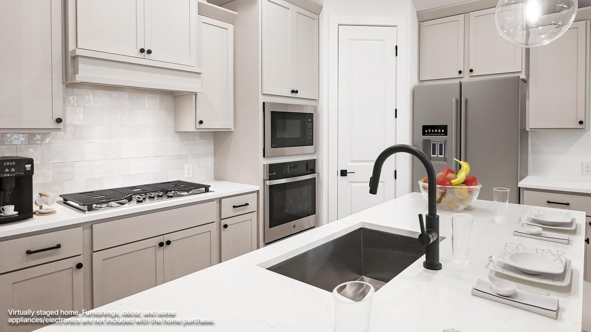 Kitchen at 636 Bay Breeze Dr - 1 bed 2 bath home