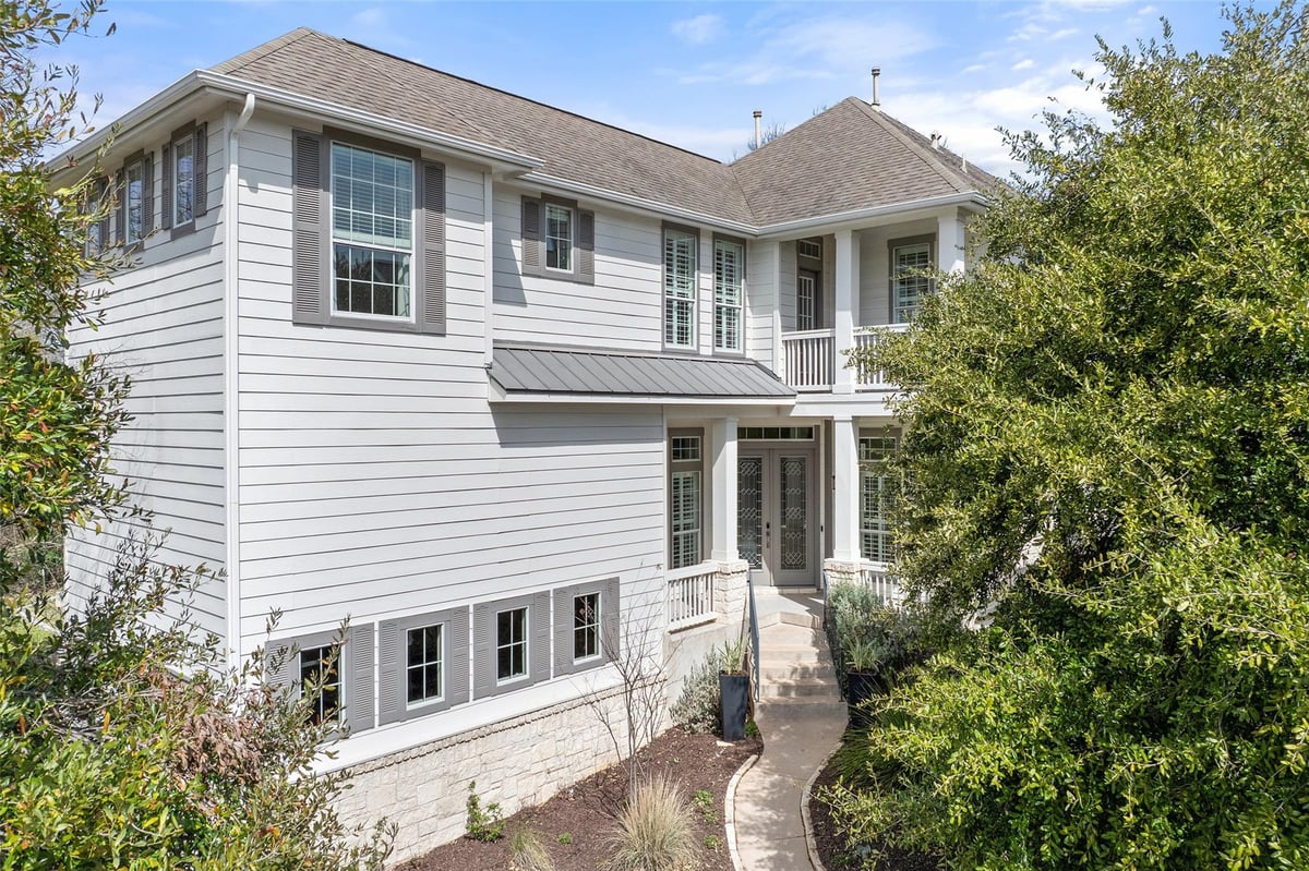 View 640 Twelve Oaks Ln in Oaks 640 Twelve Oaks Ln - front exterior - Luxury home in Oaks, Austin, TX