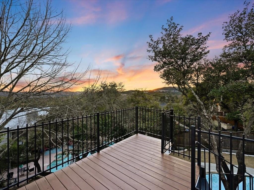 View 6402 Cerro CV in Cat Mountain North 6402 Cerro CV - front exterior - Luxury home in Cat Mountain North, Austin, TX