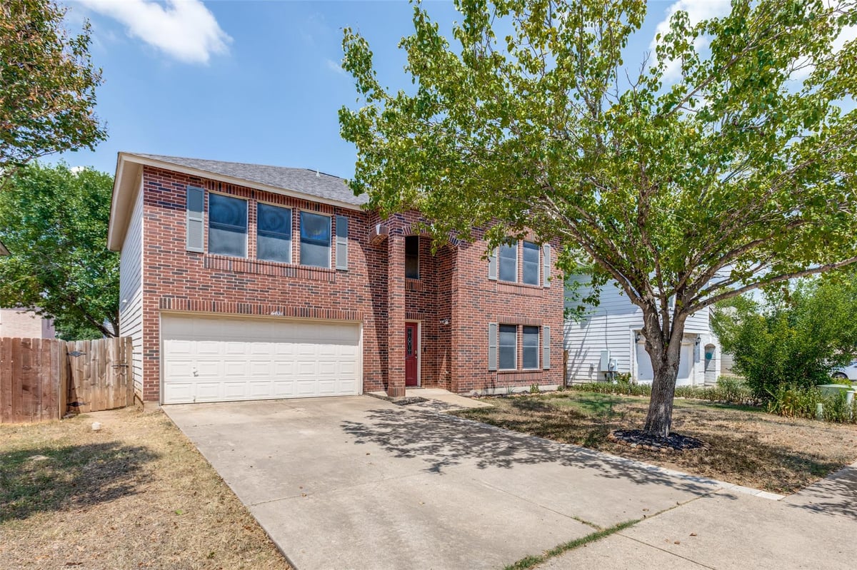 View 6404 Piedras Blanco DR in Springfield Ph B Sec 04 6404 Piedras Blanco DR - property photo 1 - Luxury home in Springfield Ph B Sec 04, Austin, TX