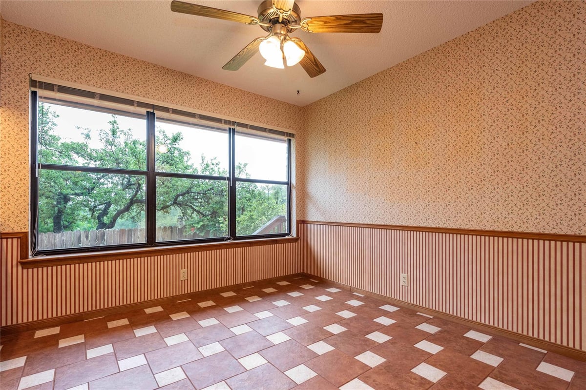 Primary bedroom at 6404 Rain Creek Pkwy - 4 bed 2 bath home