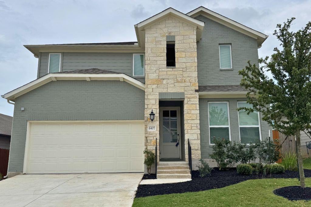 View 6407 Rounded Pebble LN in Turner's Crossing 50s 6407 Rounded Pebble LN - front exterior - Luxury home in Turner's Crossing 50s, Buda, TX