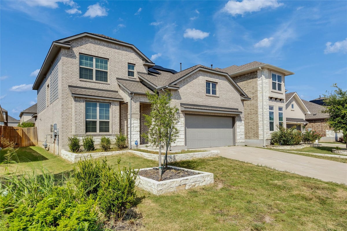View 6408 Golden Bough Ln in Carmel West 6408 Golden Bough Ln - property photo 1 - Luxury home in Carmel West, Pflugerville, TX