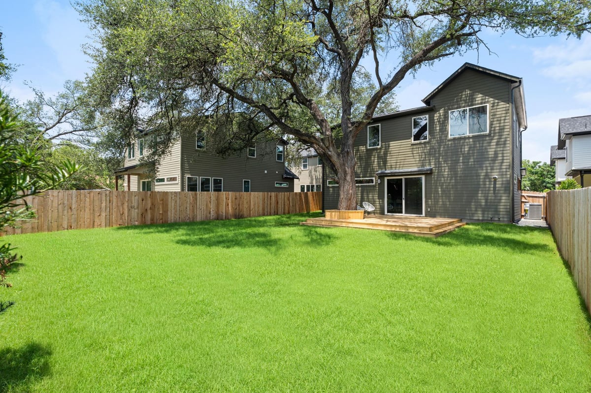 View 6409 Bradsher Unit #C in Sunnyvale 6409 Bradsher Unit #C - front exterior - Luxury home in Sunnyvale, Austin, TX