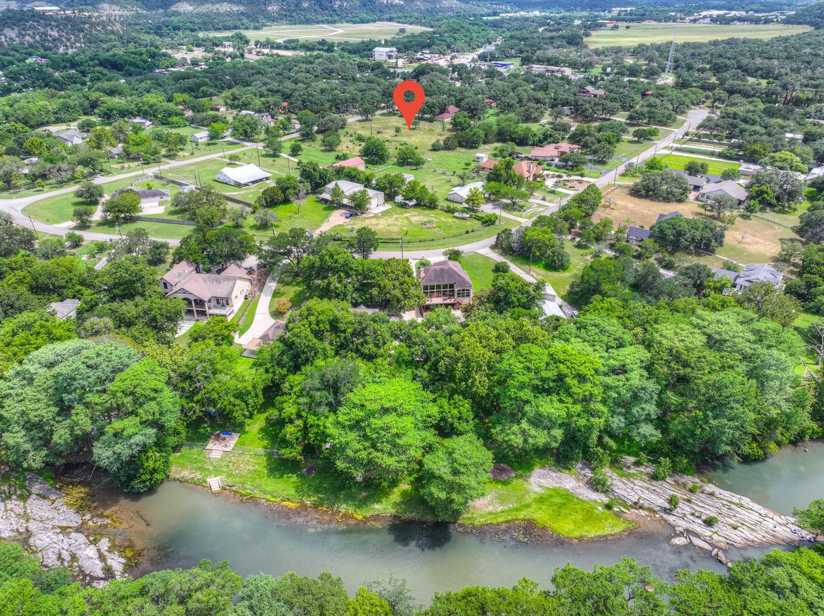 View 641 Rainbow RDG in River Point Estates 2 641 Rainbow RDG - front exterior - Luxury lot in River Point Estates 2, Canyon Lake, TX