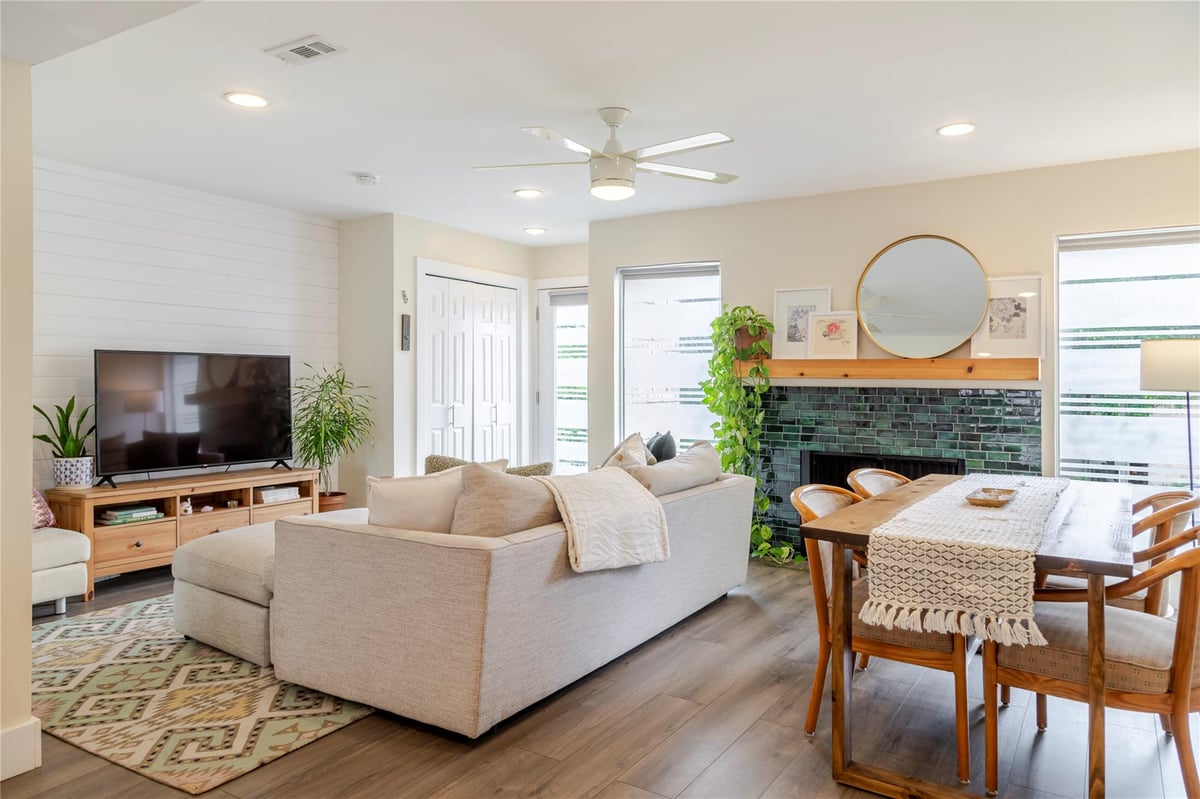 View 6410 Chimney Creek CIR Unit #B in Chimney Creek Condo 6410 Chimney Creek CIR Unit #B - front exterior - Luxury home in Chimney Creek Condo, Austin, TX