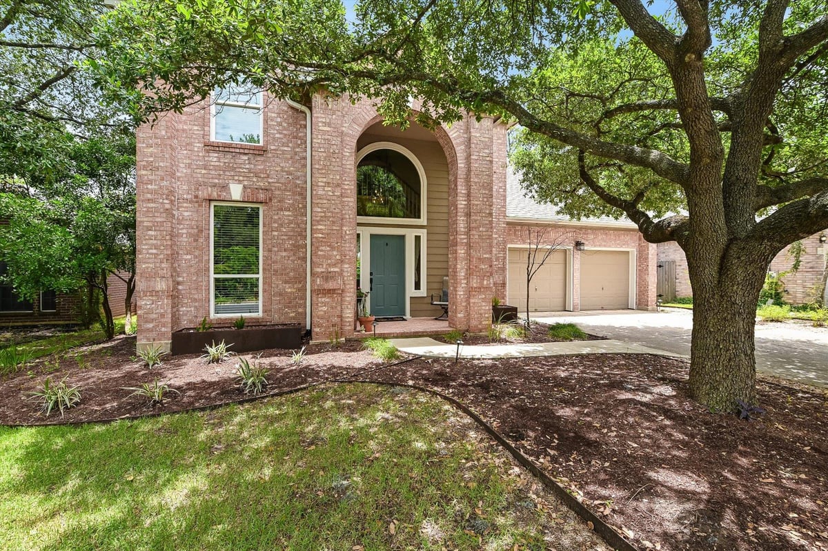View 6456 Ruxton LN in Circle C Ranch Ph A Sec 02 6456 Ruxton LN - front exterior - Luxury home in Circle C Ranch Ph A Sec 02, Austin, TX