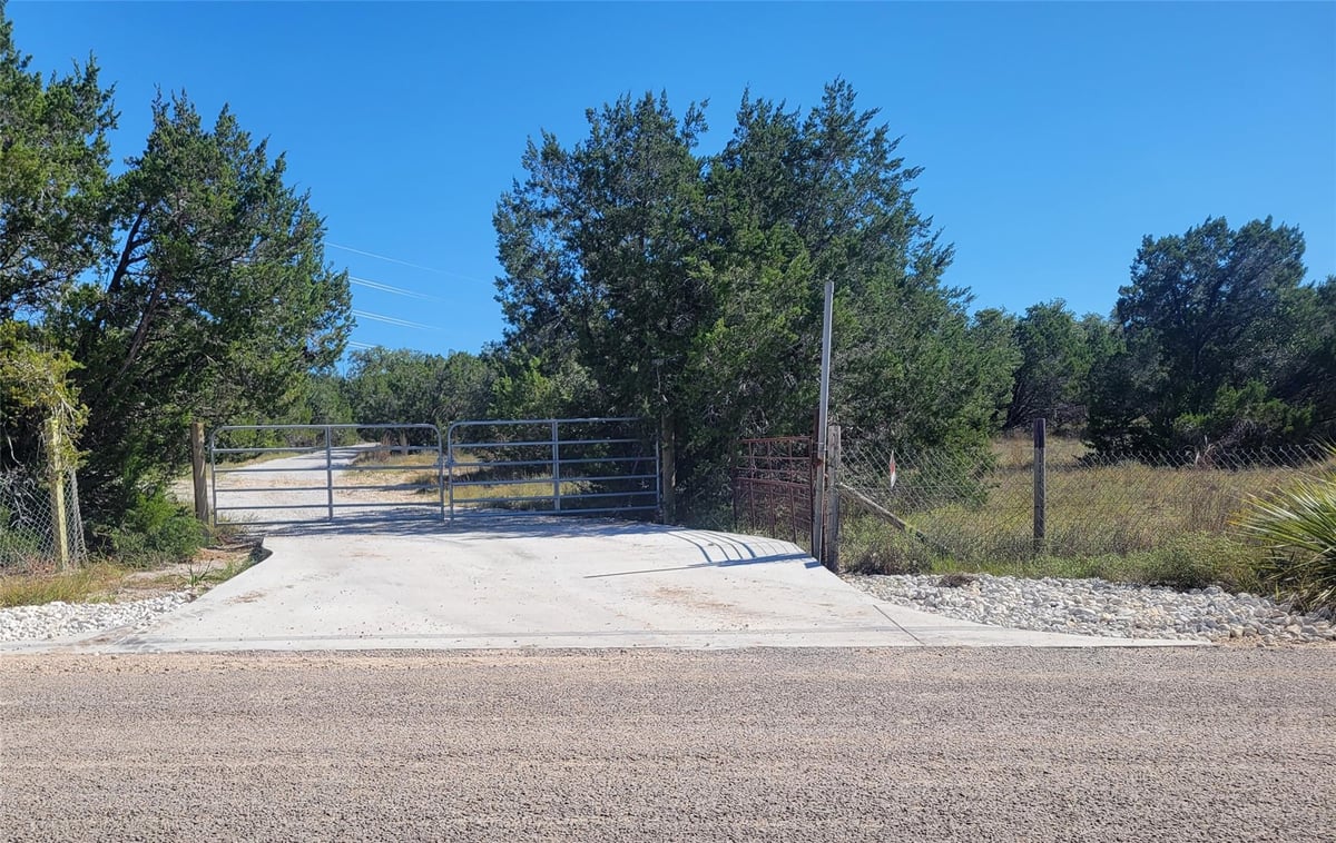 View 648 Bonita DR in Blanco 648 Bonita DR, photo 1 of 8, Blanco, Blanco, TX
