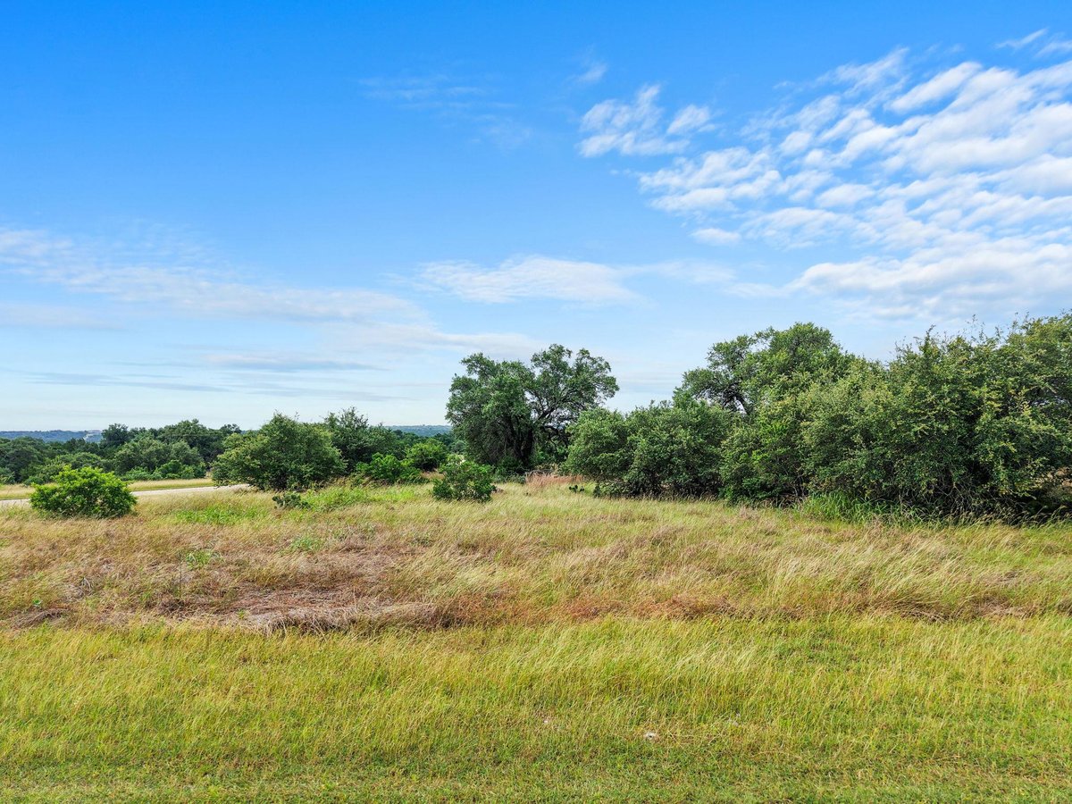 View 650 Strada Luca in Vineyard At Florence Sec 01 650 Strada Luca - front exterior - Luxury lot in Vineyard At Florence Sec 01, Florence, TX