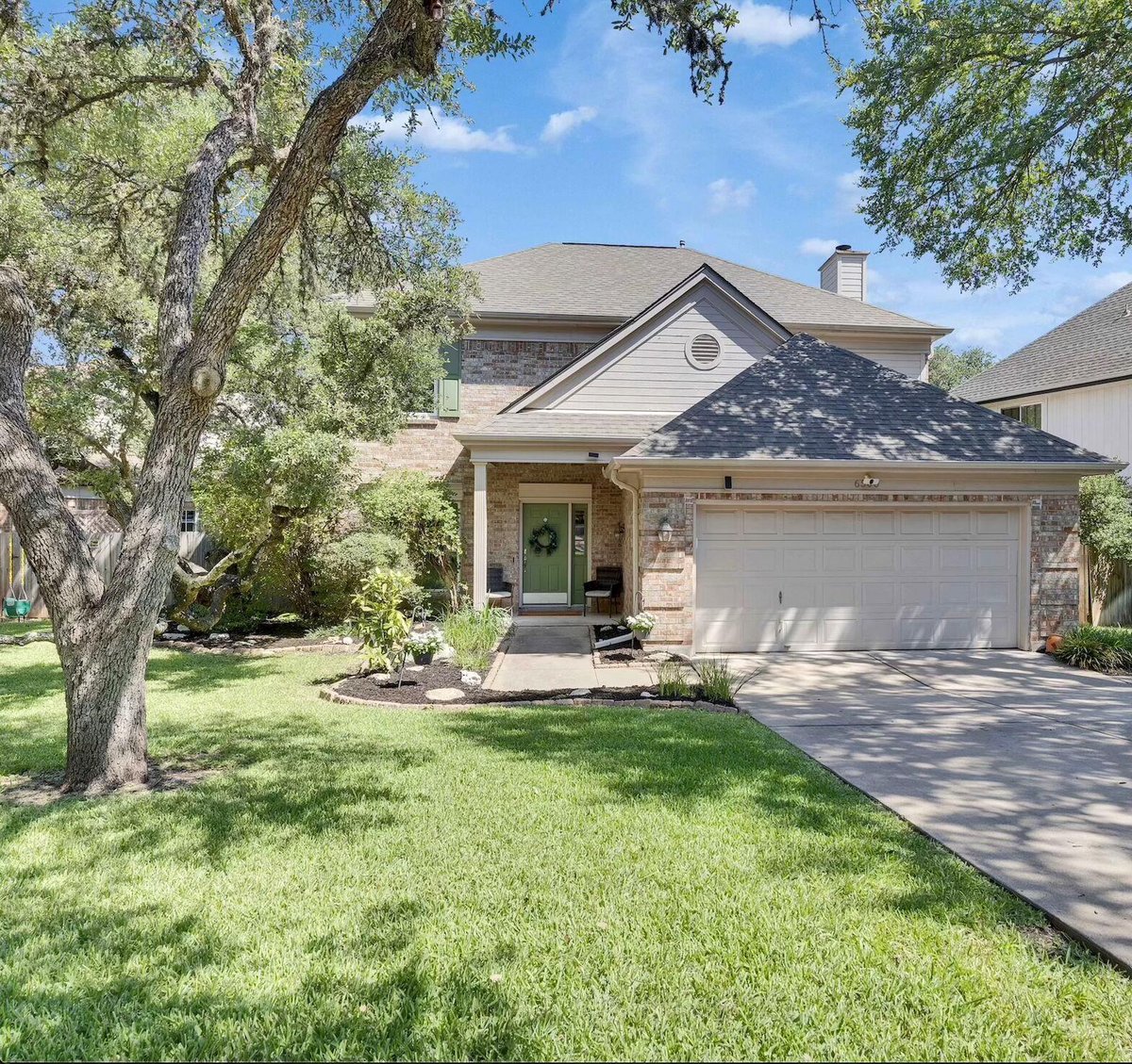 View 6500 Walebridge LN in Circle C Ranch Ph B Sec 02 6500 Walebridge LN - property photo 1 - Luxury home in Circle C Ranch Ph B Sec 02, Austin, TX